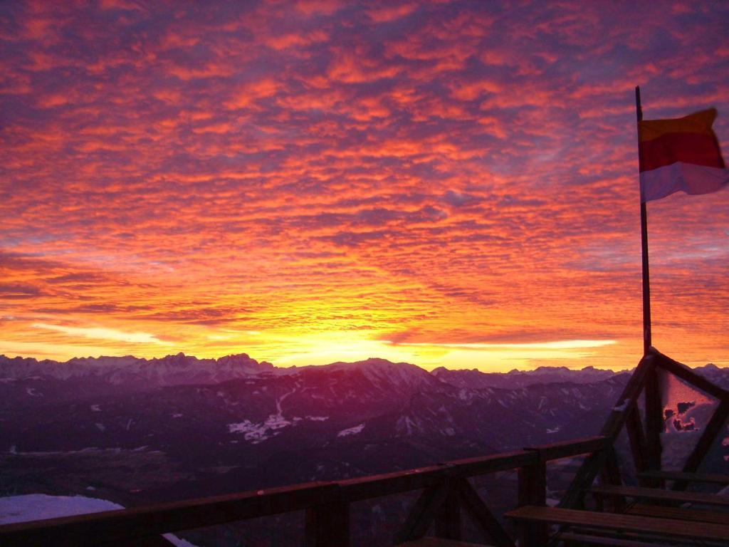 Alpinhotel Pacheiner Treffen Buitenkant foto